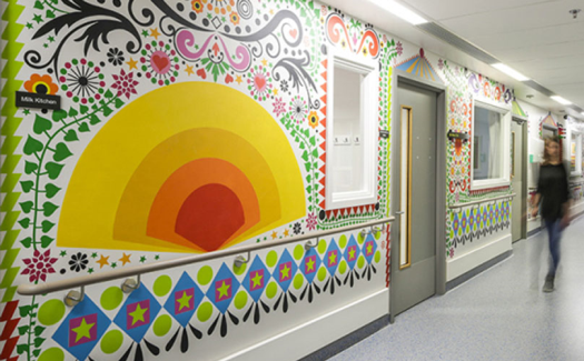 les hôpitaux décorés par les artistes
